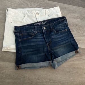 American Eagle 🦅 Super soft flex shorts.        12